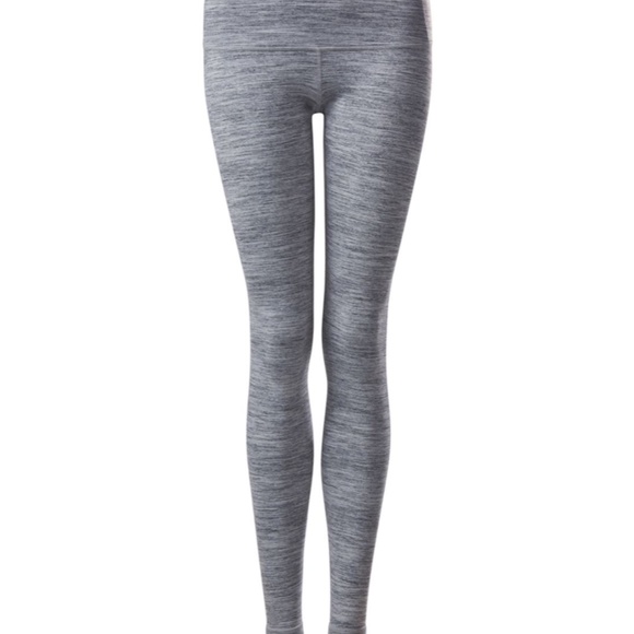 Lululemon Wunder Under III: Size 4 - Picture 3 of 10